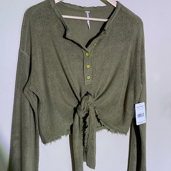 Free People Emma's Henley Tie Front Boho Crop Top Sz S NWT - Picture 3 of 8